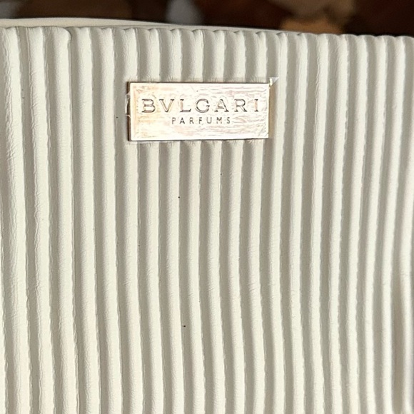 BVLGARI Cream Ivory Ribbed Cosmetic Zip Pouch - Picture 8 of 8